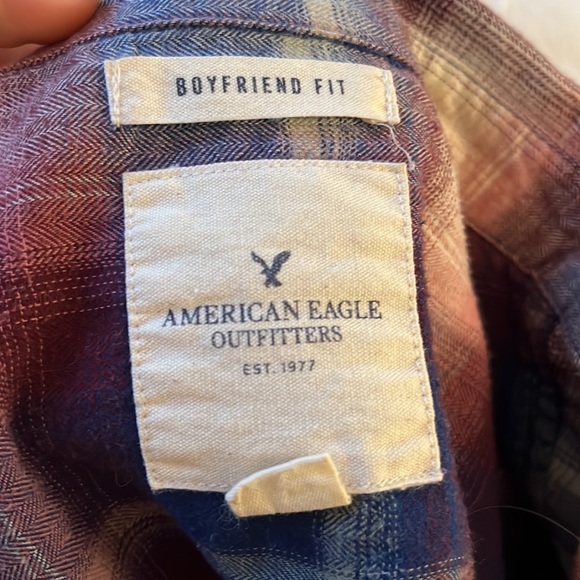American Eagle boyfriend fit flannel - Picture 2 of 2
